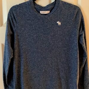 Boys ABERCROMBIE Size 15/16 Long Sleeved Blue Shirt